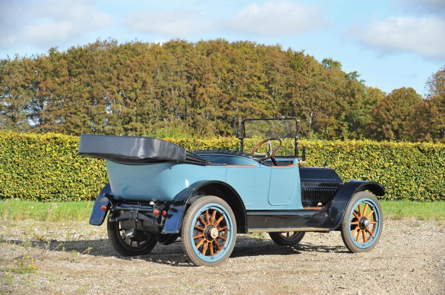  Cadillac Touring 1914 года  (фото 18 из 19)